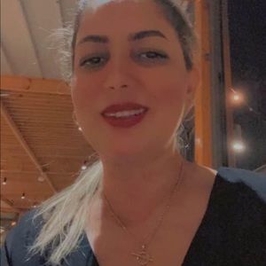 Meet your Posher, Rachida